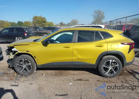 2024 Chevrolet Trax Fwd 1Rs z USA, uszkodzony, nr VIN KL77LGE26RC121939